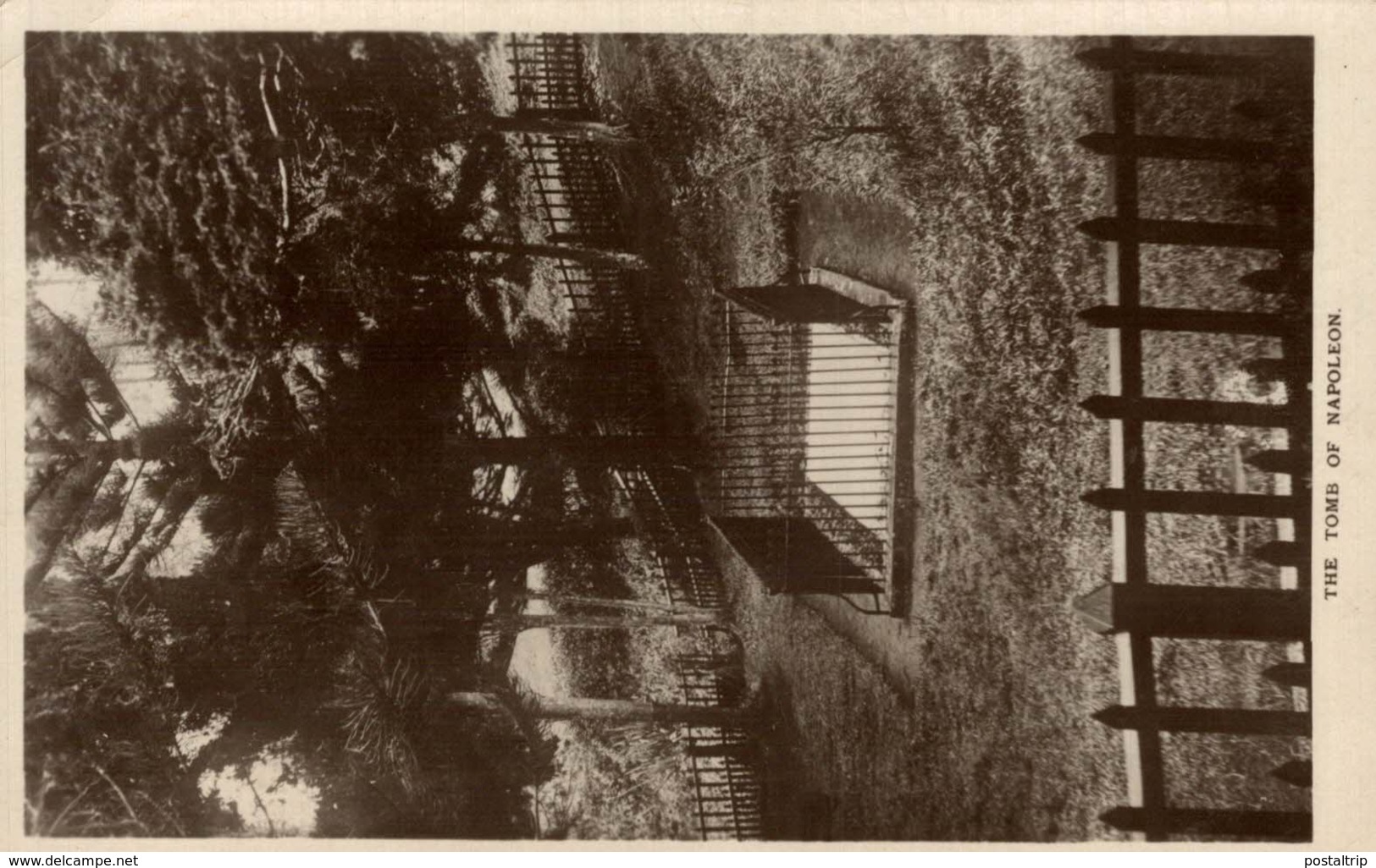 RPPC RARE   THE TOMB OF NAPOLEON   ST HELENA - Santa Helena