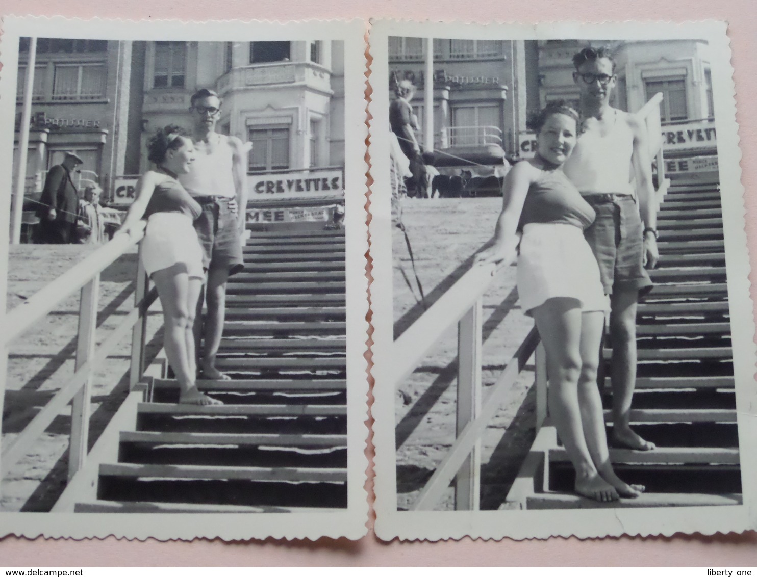 Lotje Foto's Van Aan De KUST / ZEE / STRAND ( ID : Cabine HENRI & Royal Yacht Club ) +/- 1938 & 1955 ! - Personnes Anonymes