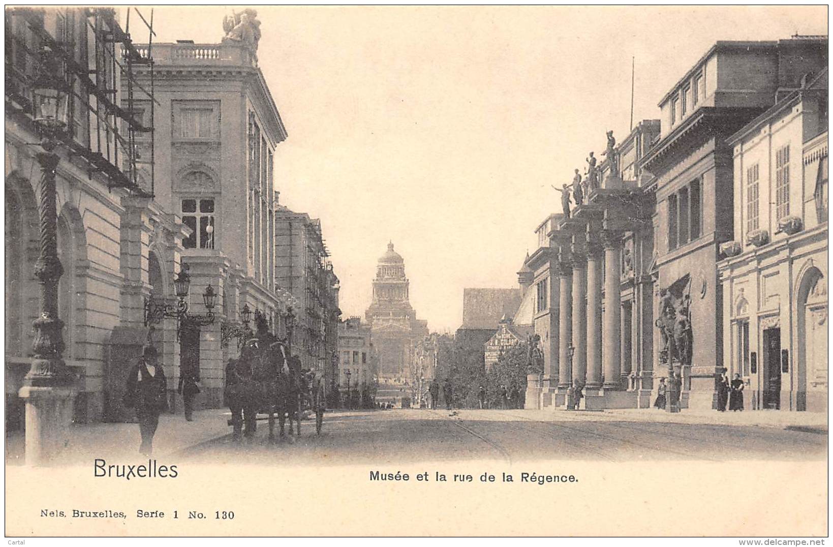 BRUXELLES - Musée Et La Rue De La Régence - Lanen, Boulevards