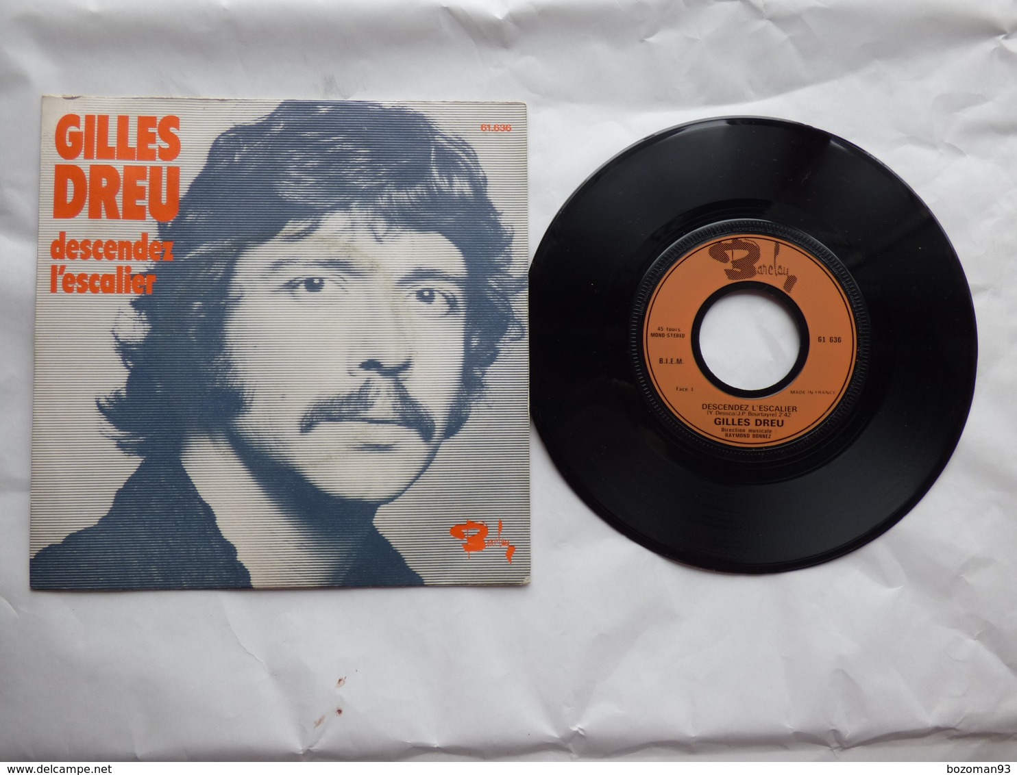 EP 45 T GILLES DREU  LABEL BARCLAY 61636  DESCENDEZ L'ESCALIER - Disco & Pop