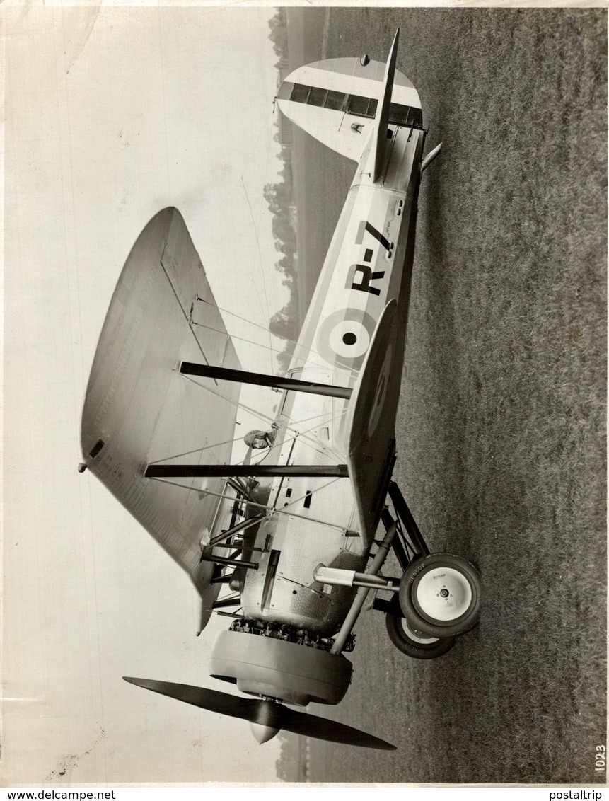 1927    BRISTOL BULLDOG DEMONSTRATOR   MPNOPLACE DE CHASSE    24 * 19 CM Aviation, AIRPLAIN, AVION AIRCRAFT - Aviación