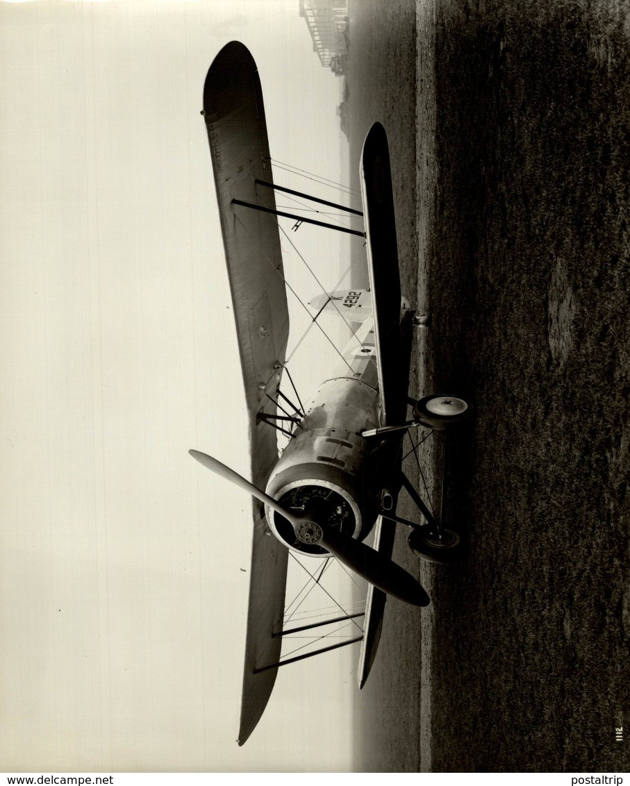 1936  BRISTOL BULLDOG DEMONSTRATOR   MONOPLACE DE CHASSE    24 * 19 CM Aviation, AIRPLAIN, AVION AIRCRAFT - Aviación