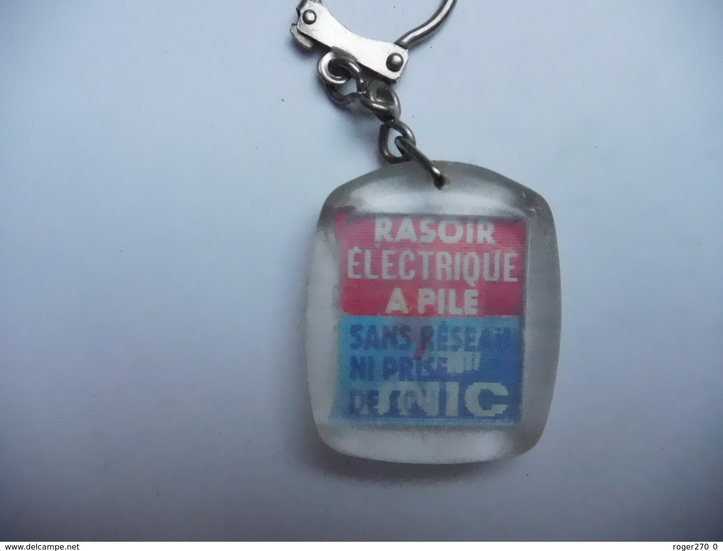 Beau Porte Clés , Dépanex , Unic , Rasoir électrique à Pile - Porte-clefs