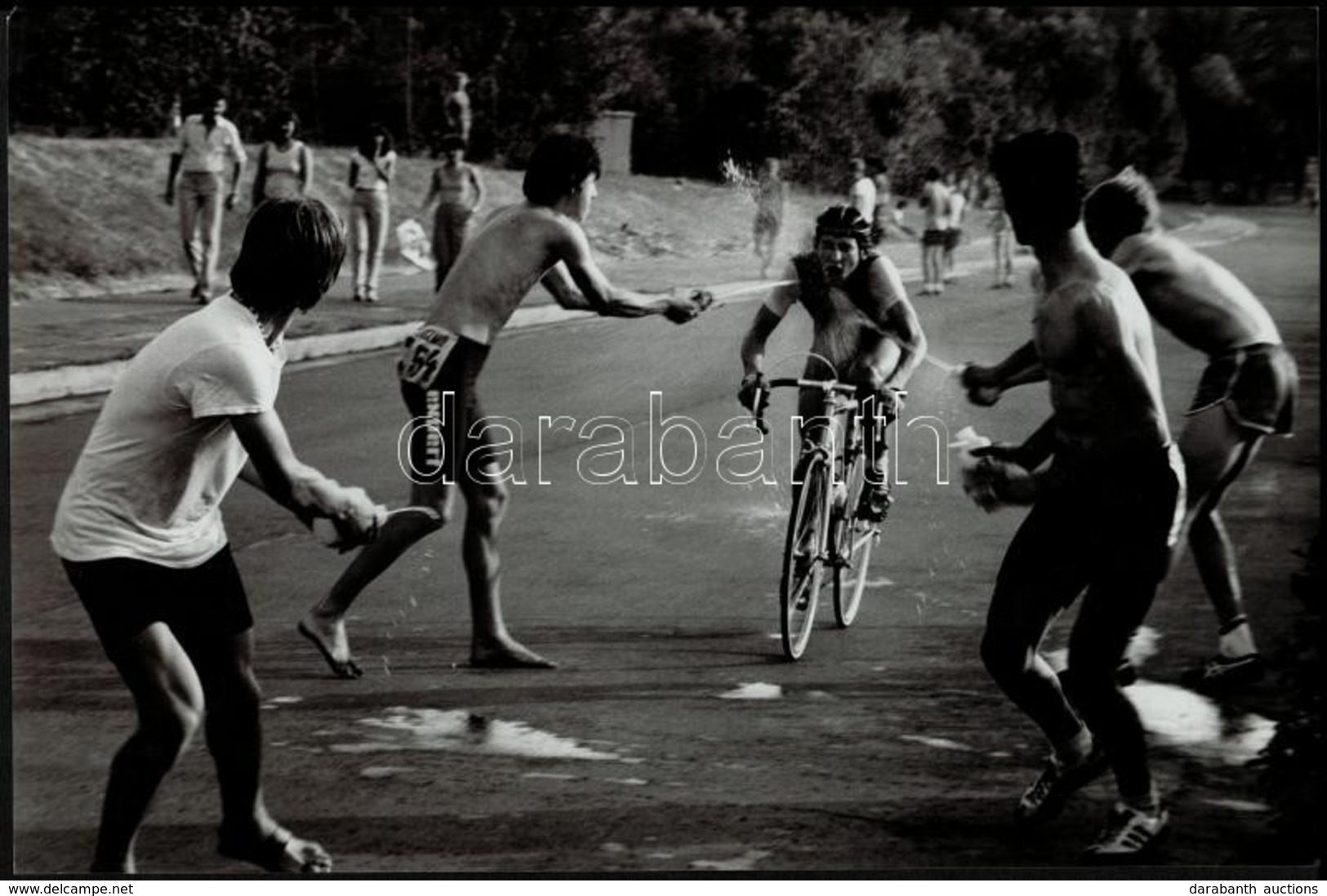 Cca 1977 Kerékpár Versenyz?k, Gebhardt György (1910-1993) Budapesti Fotóm?vész Hagyatékából 3 Db Feliratozott Vintage Fé - Altri & Non Classificati