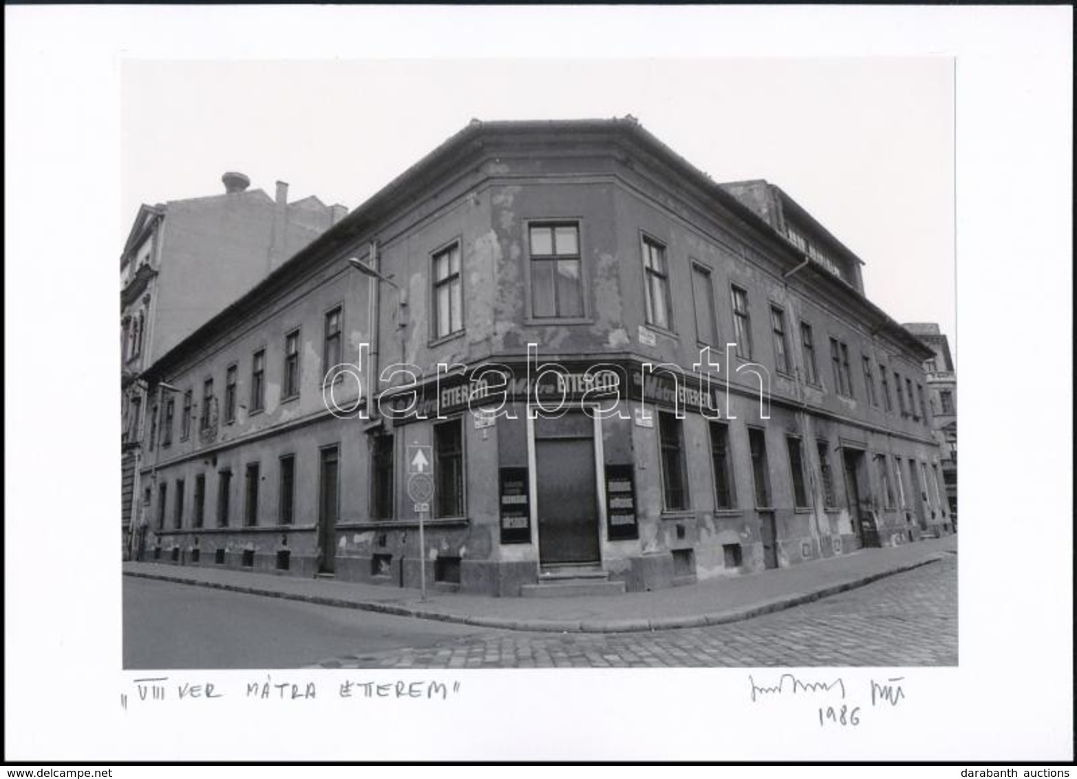 1982 Jankovszky György(1946-): Budapest, VIII. Kerület,Mátra Étterem, Feliratozva, Aláírt, Pecséttel Jelzett, Kartonra K - Altri & Non Classificati