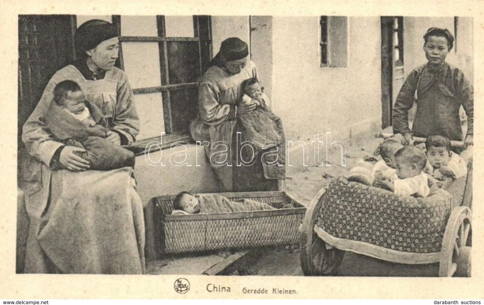 ** T2/T3 China, Geredde Kleinen / Chinese People With Babies In Baby Carriage  (EK) - Non Classificati