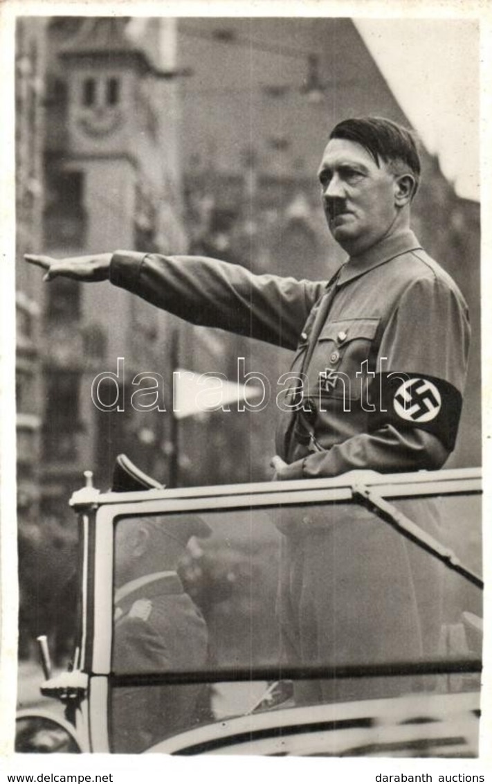 ** T1 Der Führer Und Reichskanzler Des Deutschen Volkes / Adolf Hitler In Automobile With Swastika Armband - Non Classificati
