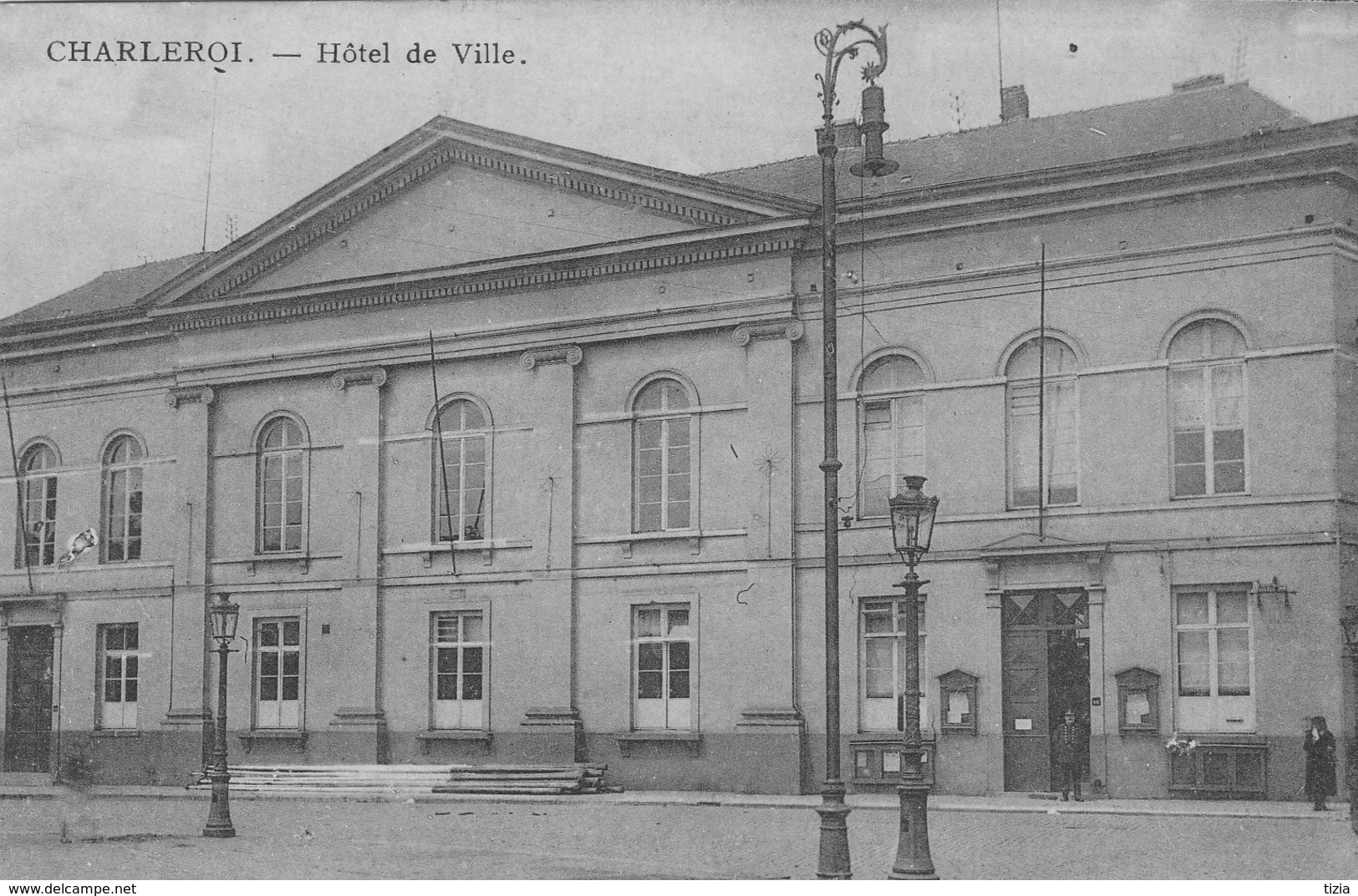 Charleroi.  Hôtel De Ville. - Charleroi