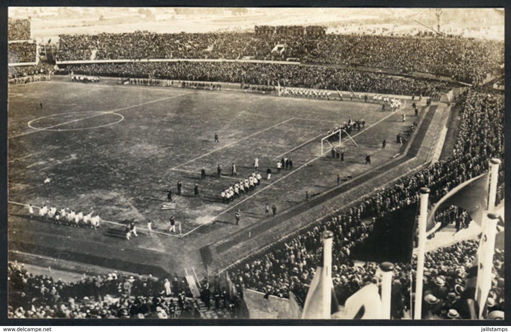 1593 URUGUAY: Partial View Of The Centenario Football Stadium, With Crowds Wachting A Matc - Uruguay