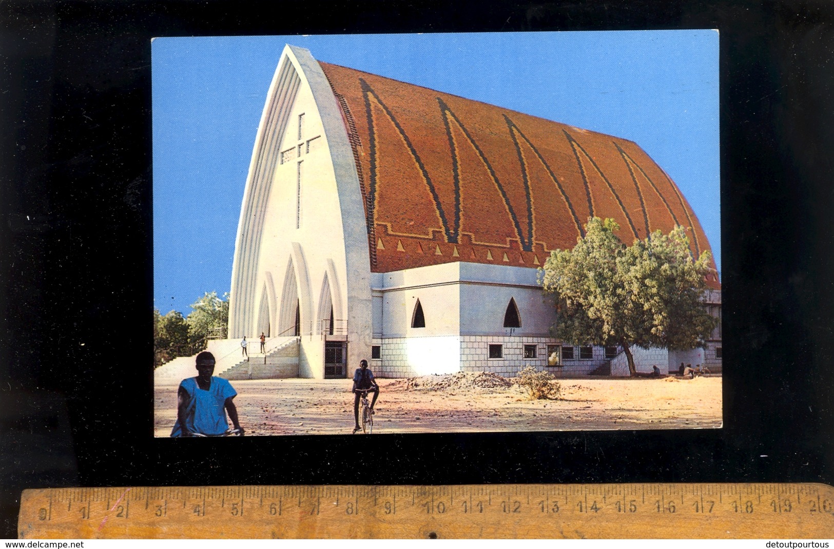 FORT LAMY Tchad Afrique : La Cathédrale Architecte A Gallerand - Chad