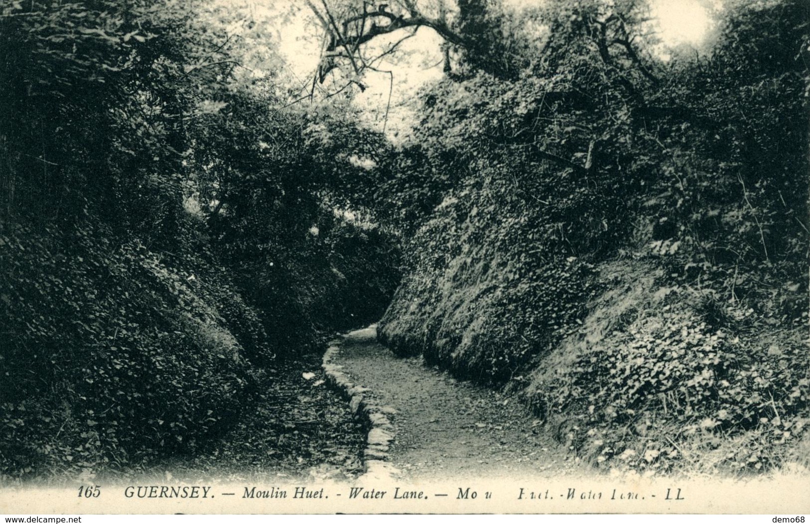 GUERNESEY ROYAUME UNI  Moulin Huet  Edistion LL  Imprimé En France - Guernsey