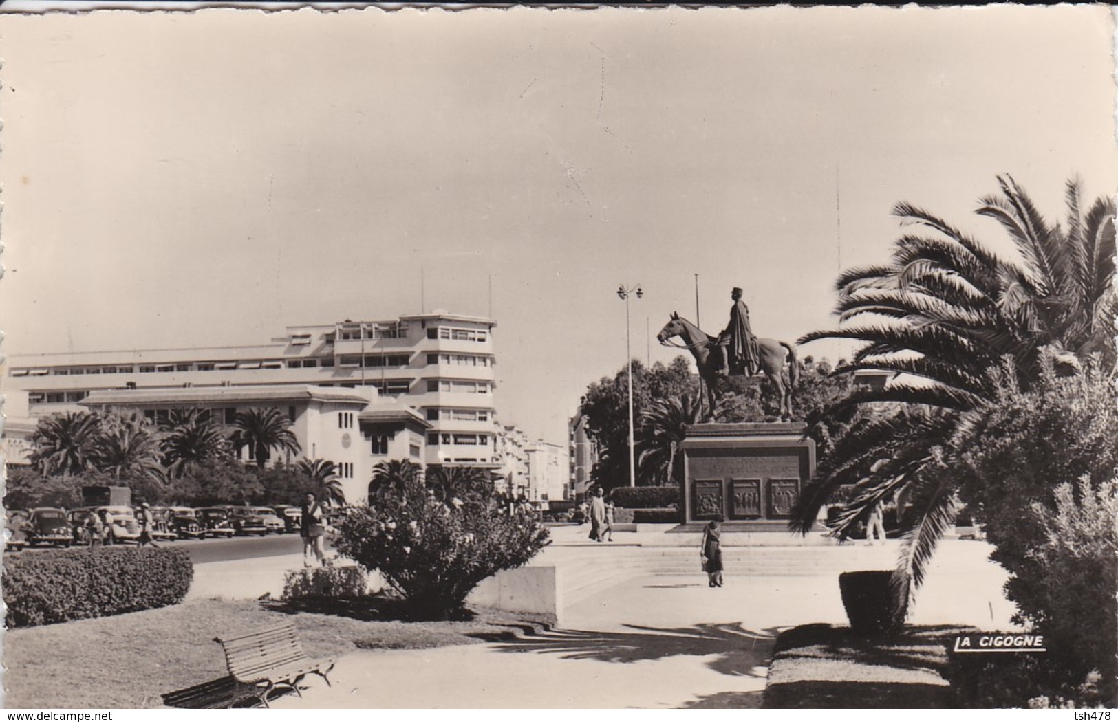 MAROC---CASABLANCA-----Place Lyautey---voir 2 Scans - Casablanca