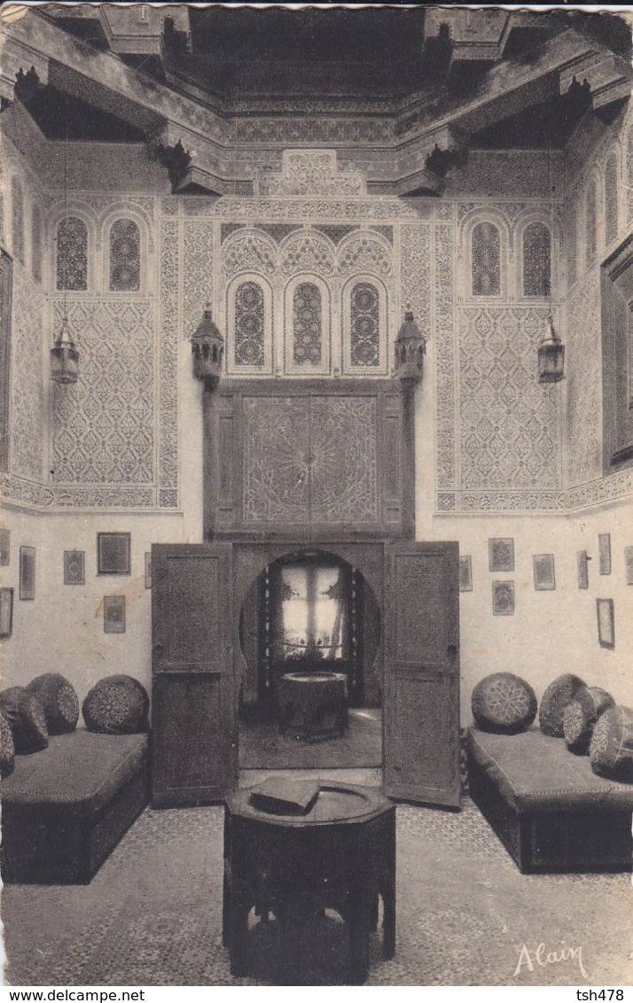 MAROC---MEKNES--intérieur Du Musée Des Arts Indigènes--voir 2 Scans - Meknès