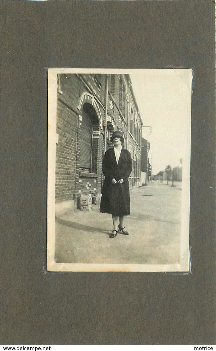 CAMBRAI - Rue à Localiser,années1926,   Photo  Format 8,5cm X 5,8cm. - Lieux