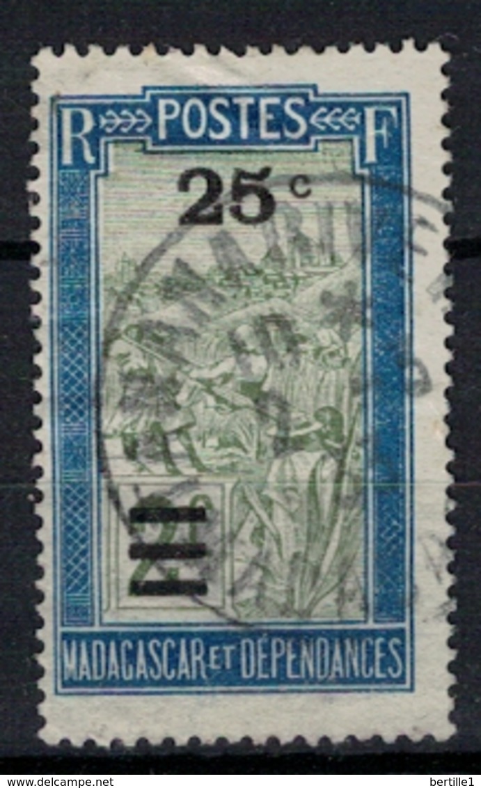 MADAGASCAR          N°  YVERT  145         OBLITERE       ( O   3/10 ) - Used Stamps