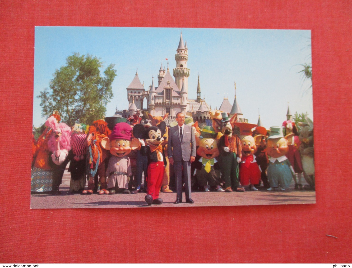 Disneyland -- Mickey Mouse & Walt Disney   Ref 2934 - Disneyland