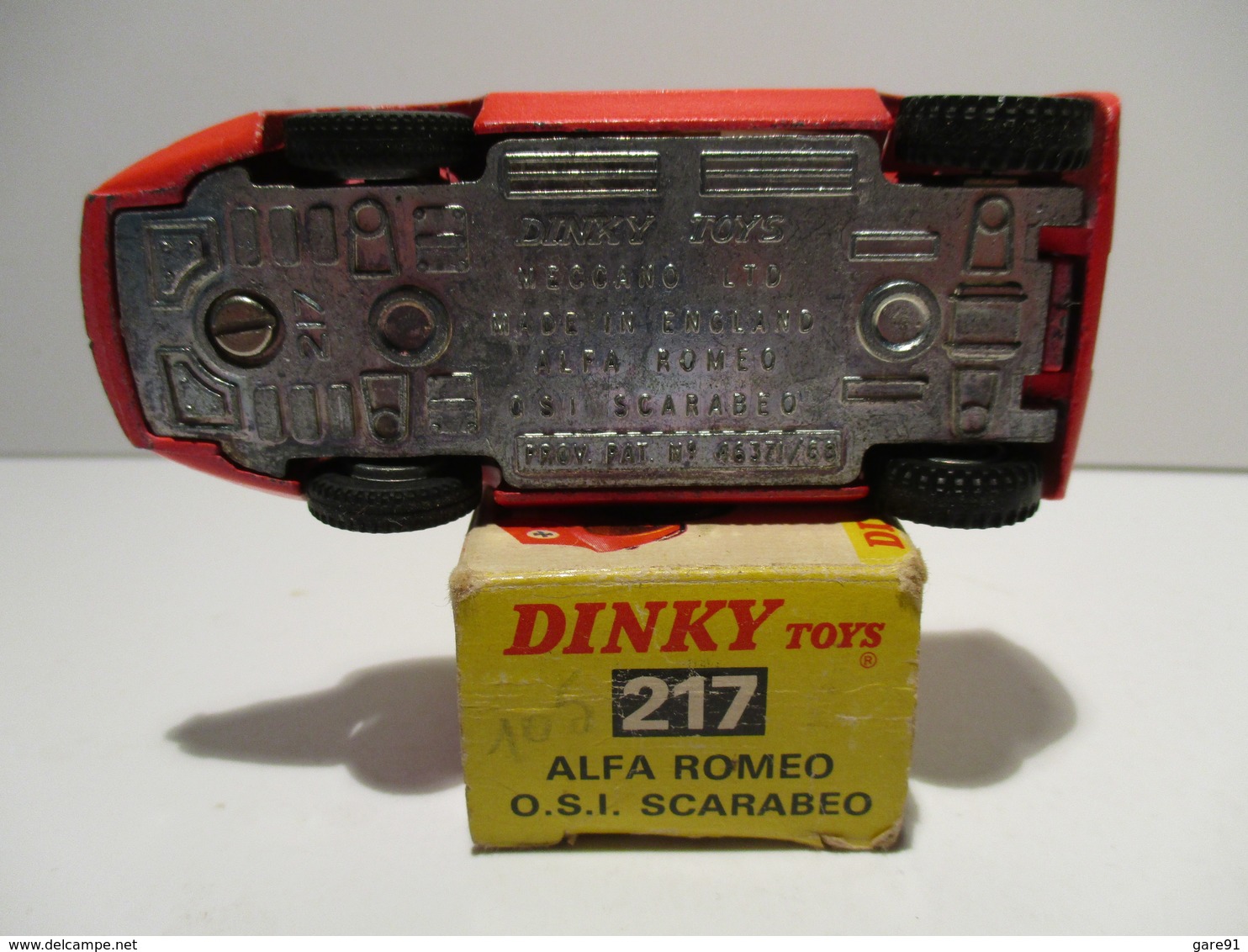 DINKY TOYS ENGLAND ALFA ROMEO SCARABEO - Autres & Non Classés