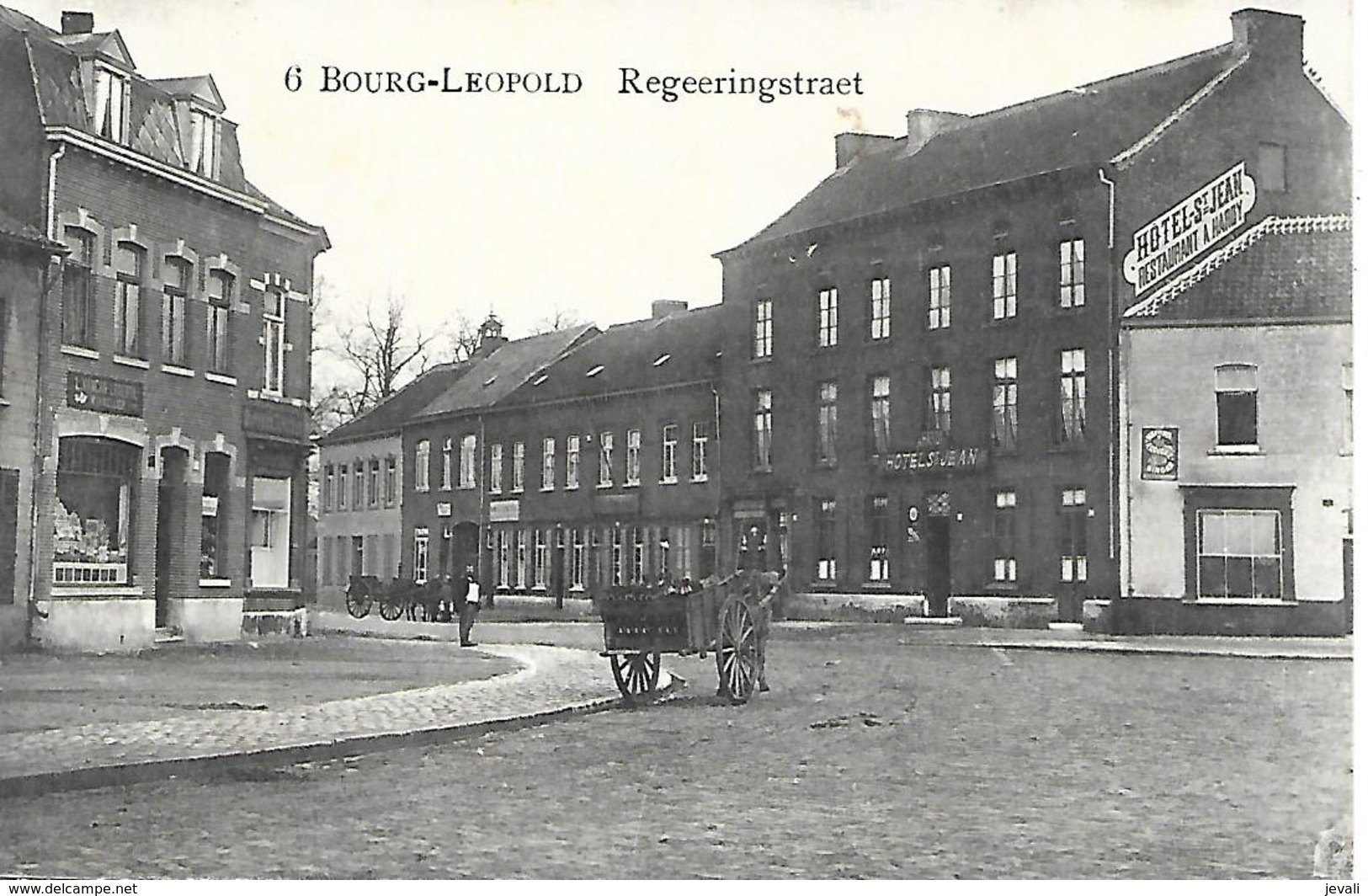 CPA / PK / AK   -  BOURG - LEOPOLD   Regeeringstraet   ( Hotel , Restaurant , Attelage ) - Leopoldsburg