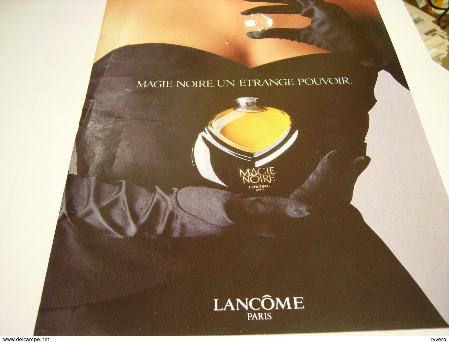 ANCIENNE   PUBLICITE PARFUM MAGIE NOIRE DE LANCOME 1987 - Autres & Non Classés