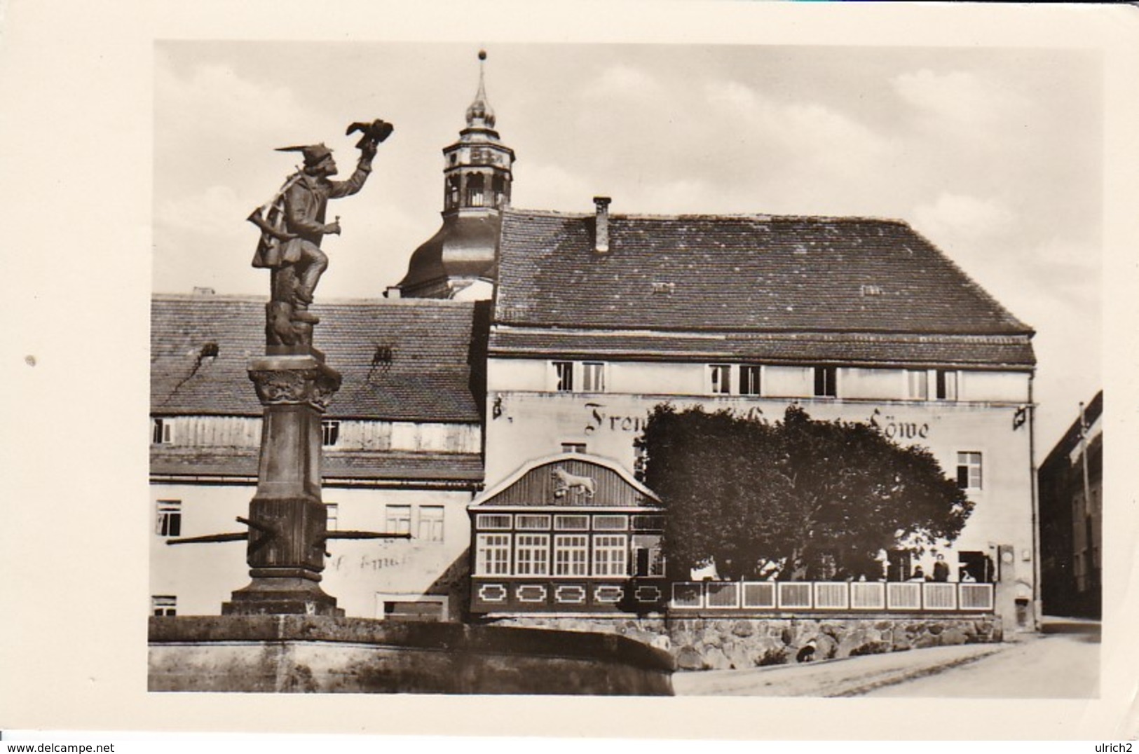 AK Höhenluftkurort Lauenstein Im Erzgebirge - Falkenbrunnen Mit Fremdenhof Goldener Löwe (34251) - Lauenstein