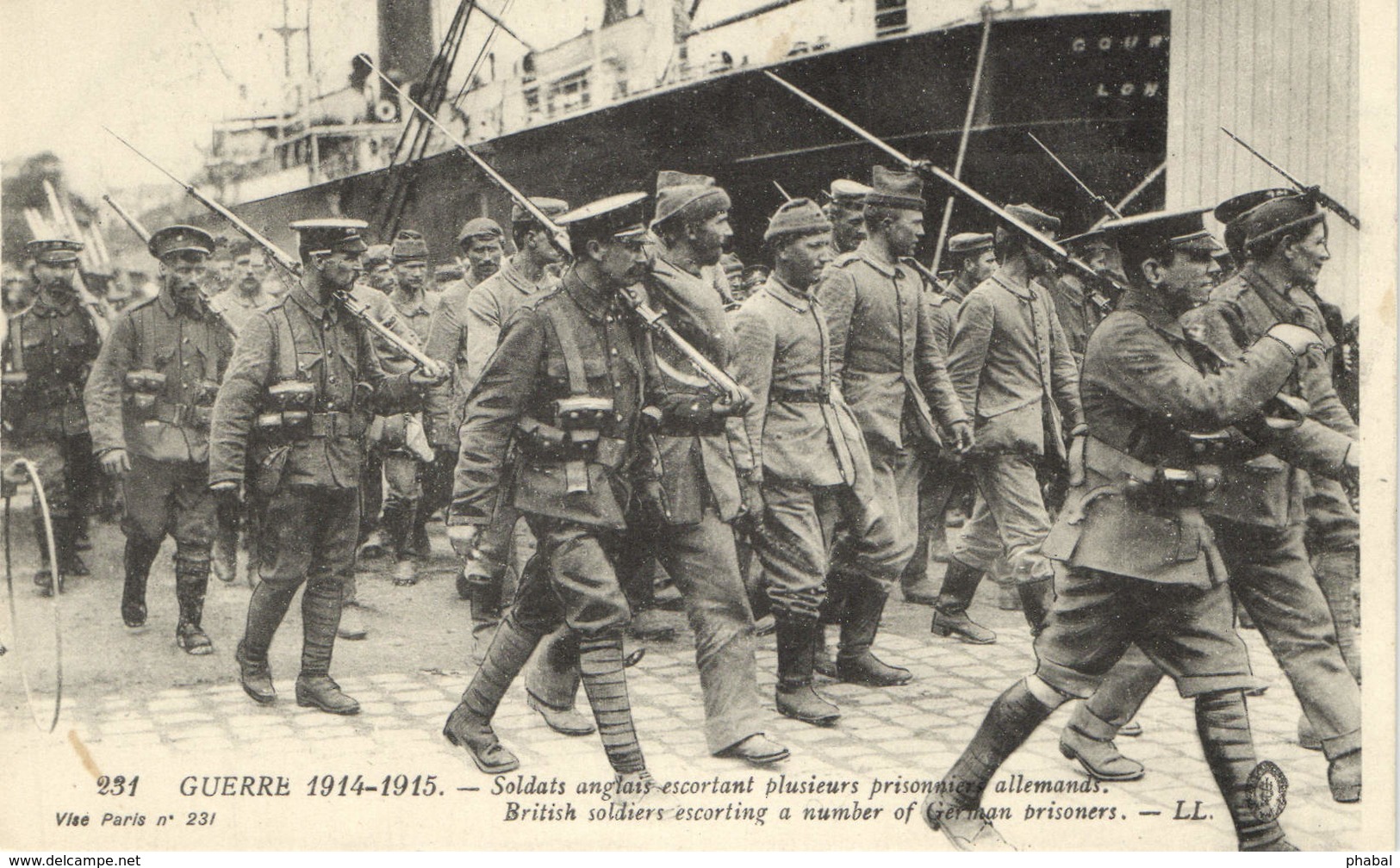 Military, World War I., British Soldiers Escorting German Prisoners, Old Postcard - War 1914-18