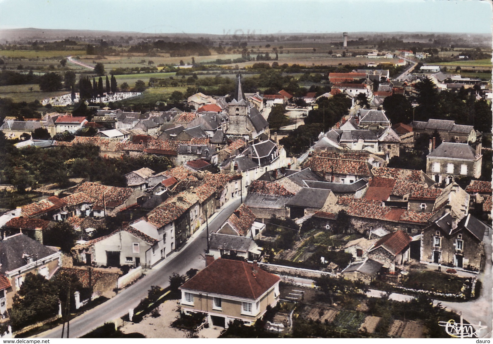 Archigny Vue Générale Aérienne (dentelée) V2 - Autres & Non Classés