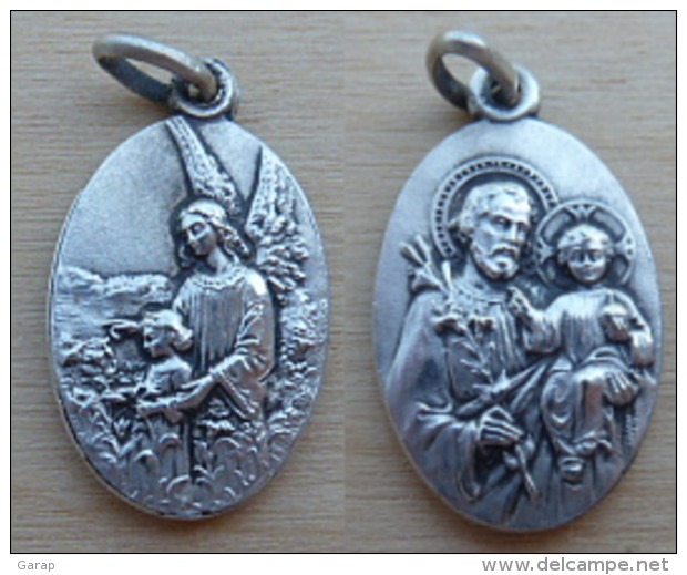 NM-522Médaille Ovale En Ag (poinçon) Gravée France Anagramme JB St Joseph Et L&rsquo;Enfant - Religion & Esotericism