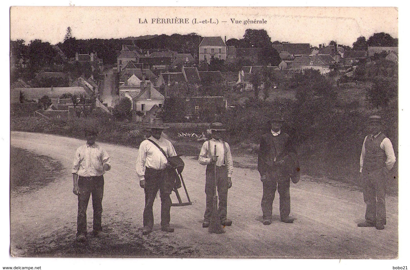 1127 - La Ferrière ( I. Et L. ) - Vue Générale - - Autres & Non Classés