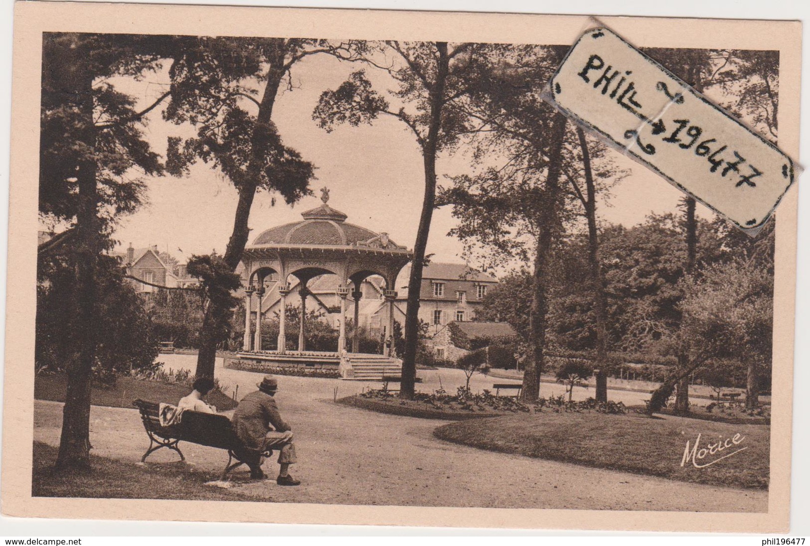 35 Dinard - Cpa / Le Parc Des Tourelles. - Dinard