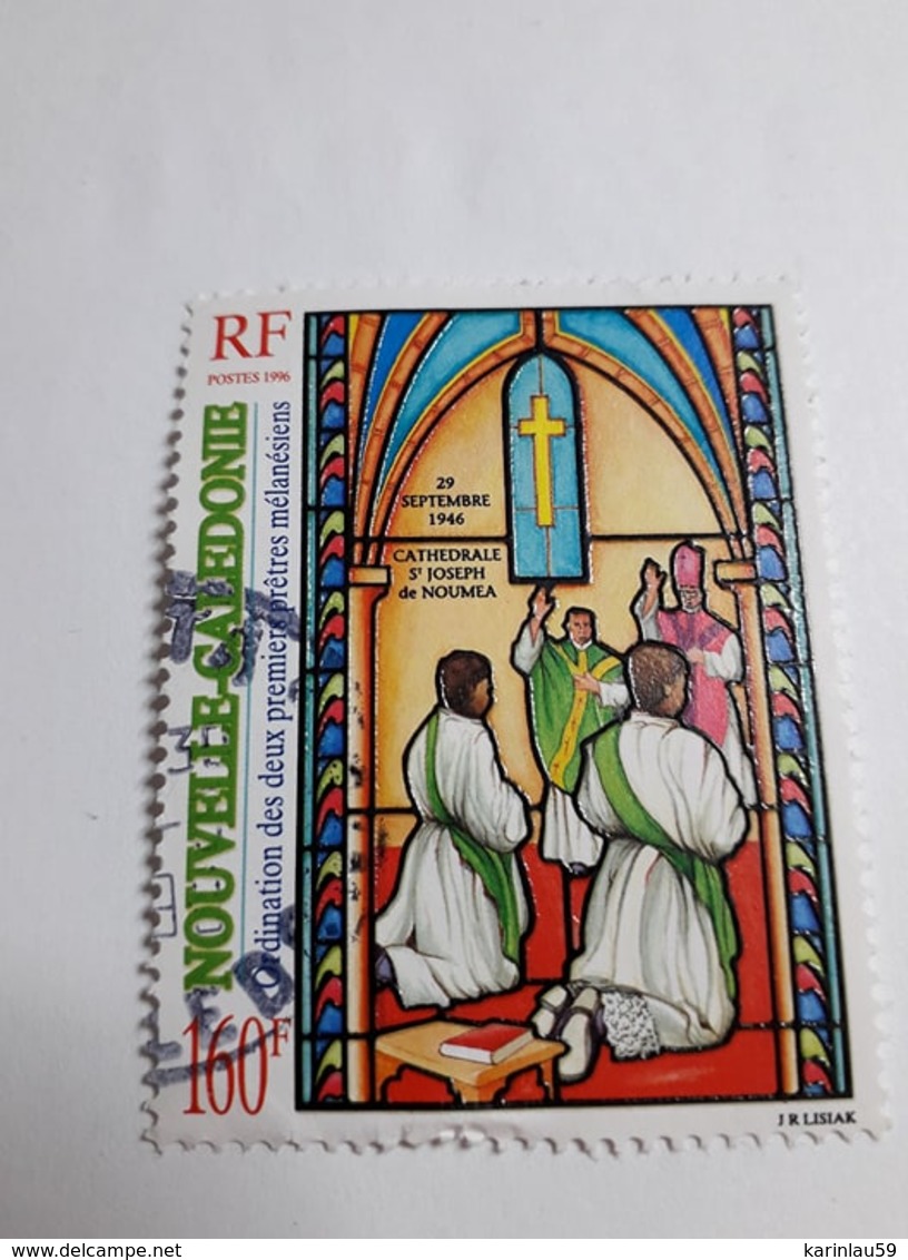 Timbre Nouvelle Calédonie N°724 Ordination Des Deux Premiers Prêtres Mélanésiens Oblitéré 1996 - Gebraucht