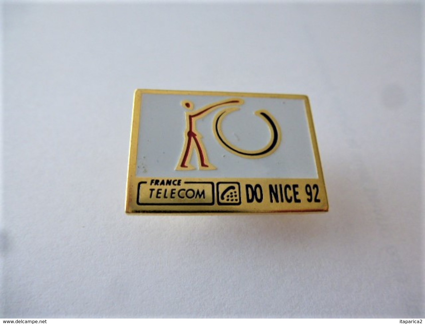PINS FRANCE TELECOM DO NICE 92 ( Signé Vivien Isnard ) / 33NAT - France Telecom