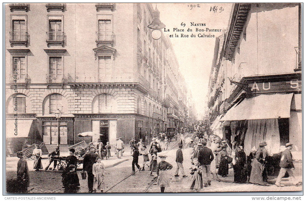 44 NANTES - La Place Du Bon Pasteur Et Rue Du Calvaire - Nantes