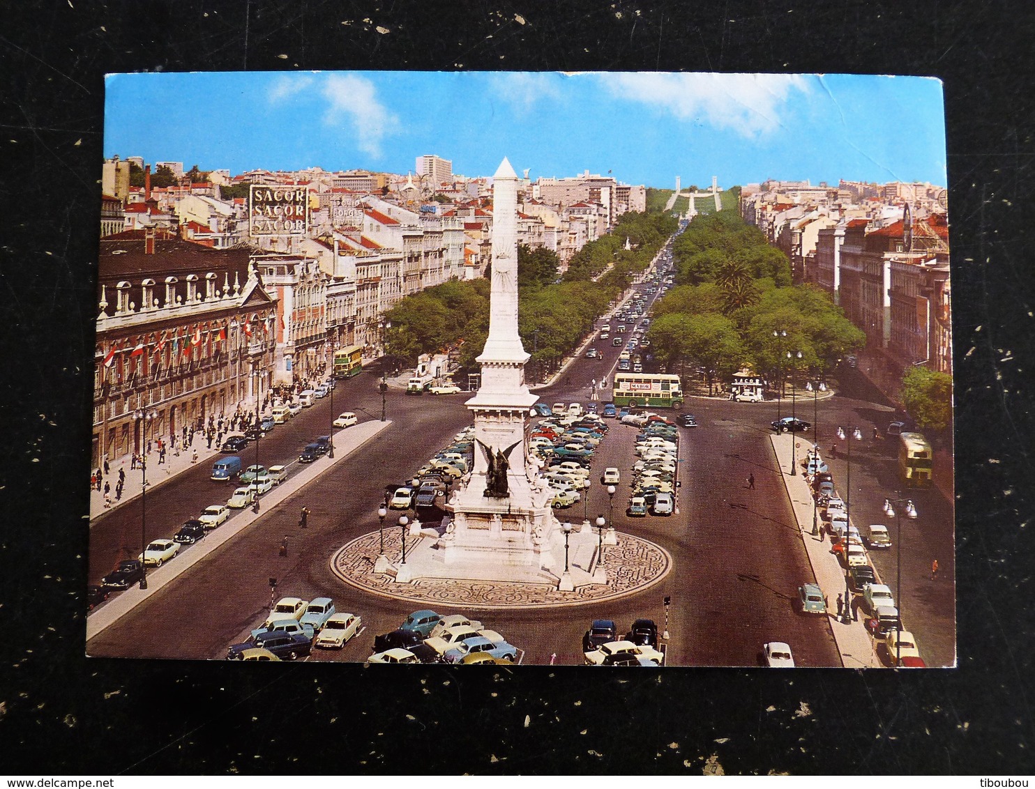 LETTRE PORTUGAL AVEC YT 781 SCEAU DU ROI DENIS - LISBONNE LISBOA PLACE DES RESTAURATEURS ET AVENUE DE LA LIBERTE - Lettres & Documents