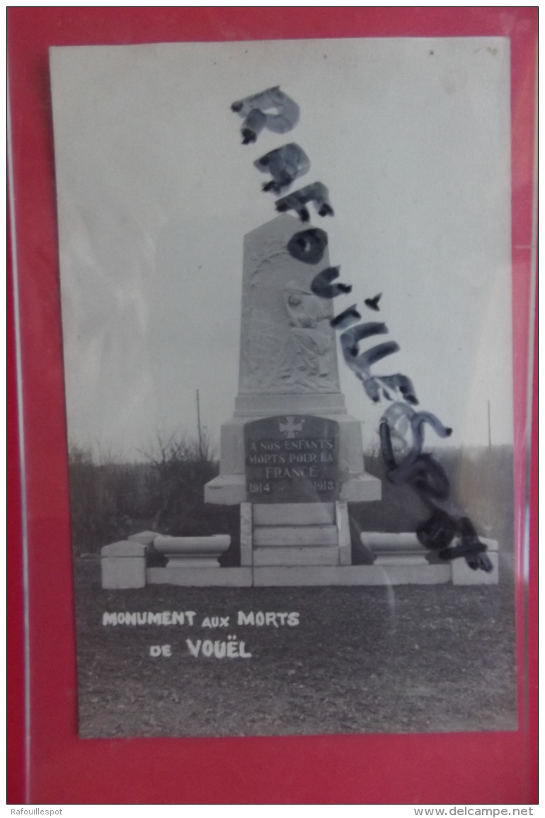 C P  Vouel Le Monument Aux Morts - Monumenti Ai Caduti