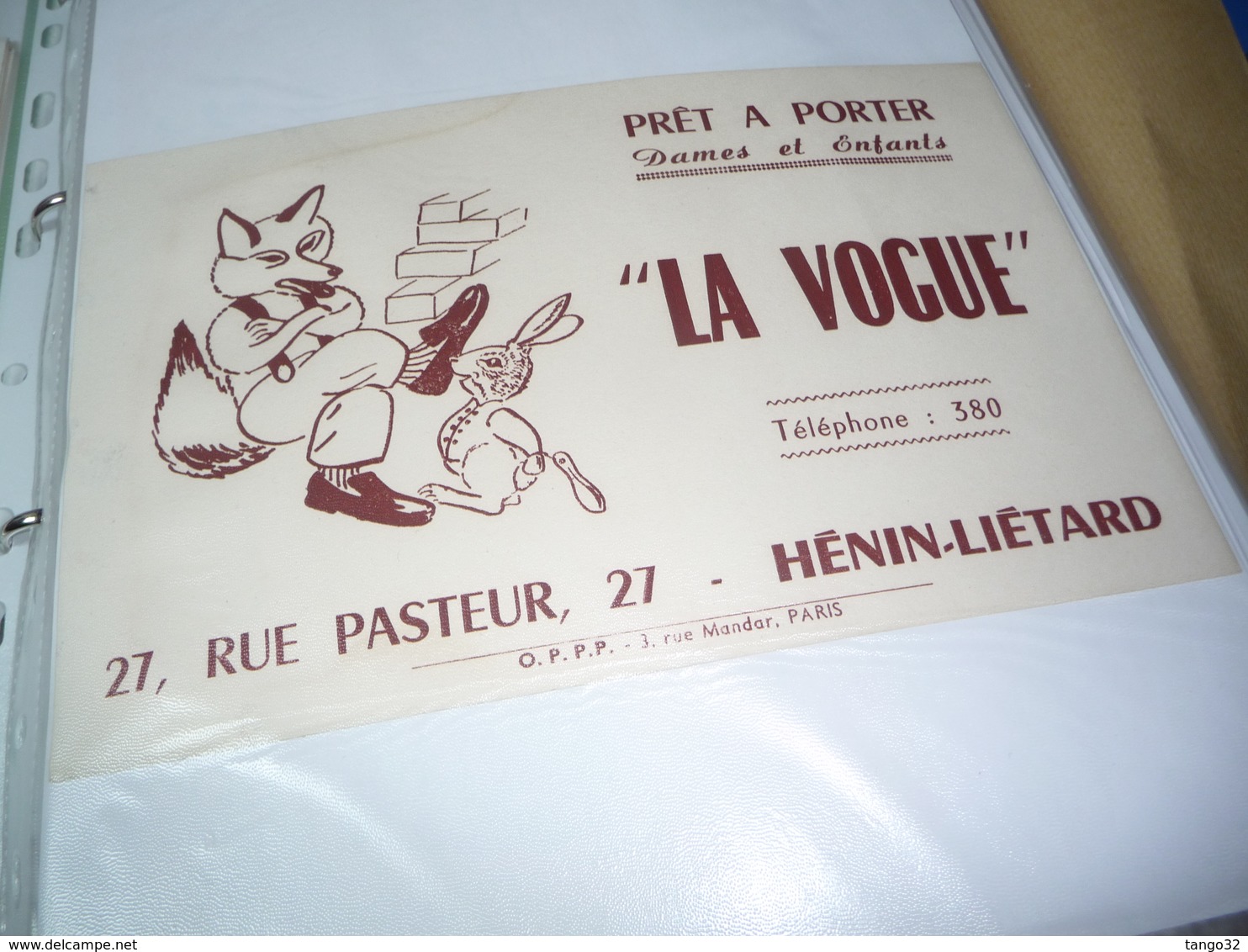 BUVARD Blotting Paper " LA VOGUE " Prêt à Porter. Lapin Essayant Chaussures Au Renard - V