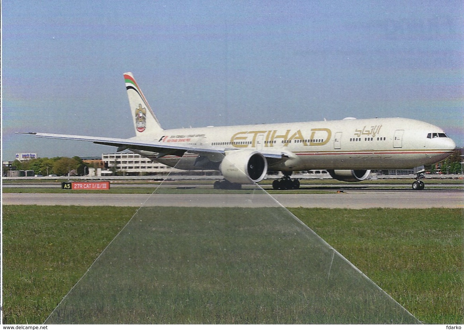 Etihad Airways B777  A6-ETR At London LHR - 1946-....: Moderne