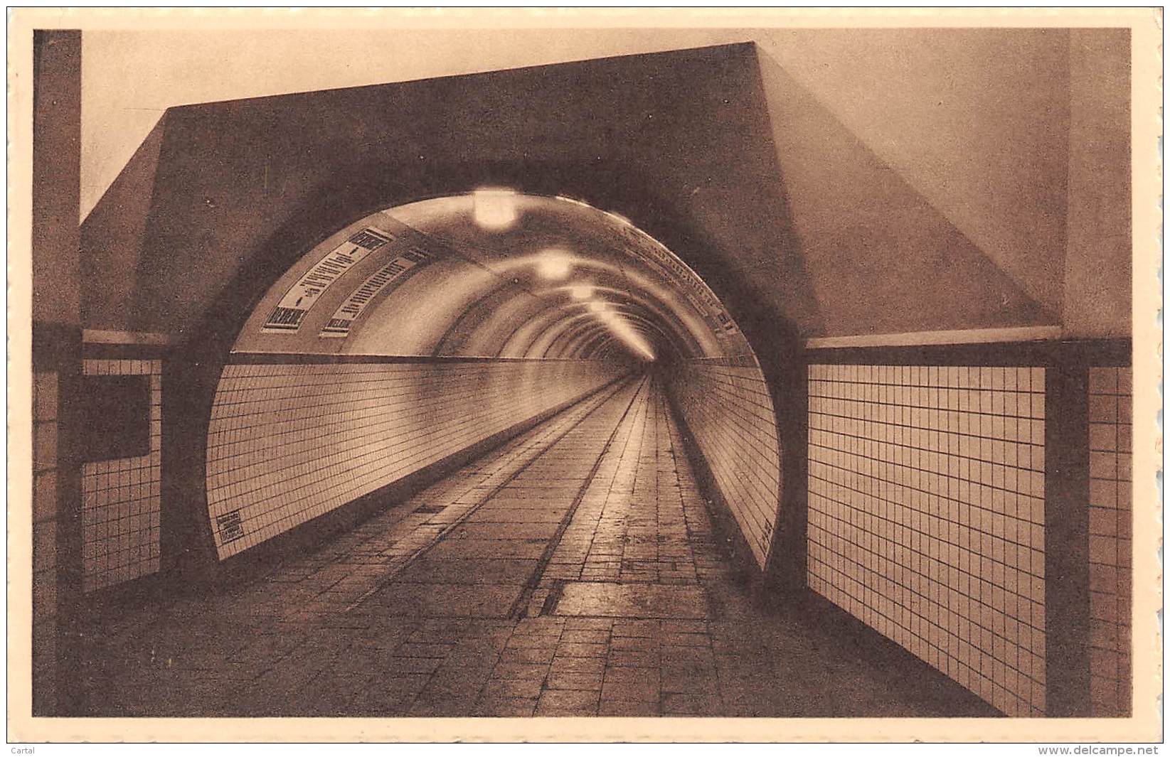 ANVERS - Tunnel Pour Piétons Sous L'Escaut.  Vue Intérieure - Antwerpen