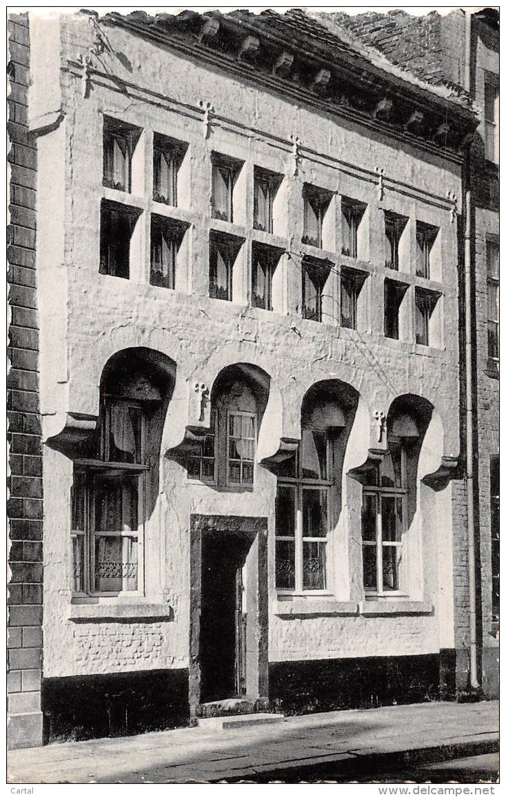 MAASEIK - Huis "de Grapers", Begin XVIIe Eeuw (Bleumerstraat) - Maaseik