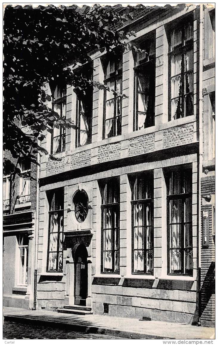 MAASEIK - Oud Huis Op De Grote Markt - Maaseik