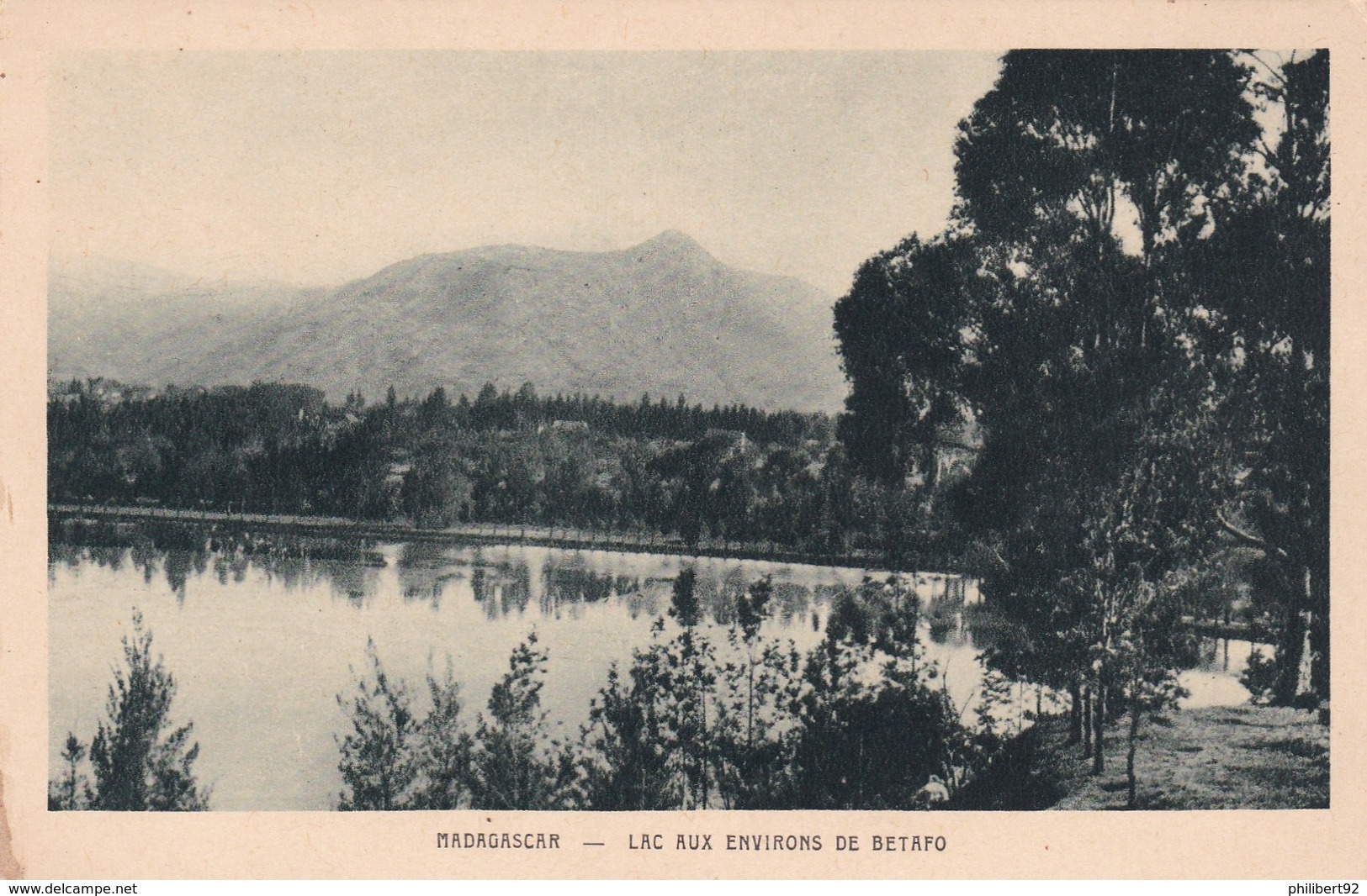 Madagascar. Lac Aux Environs De Betafo. - Madagascar