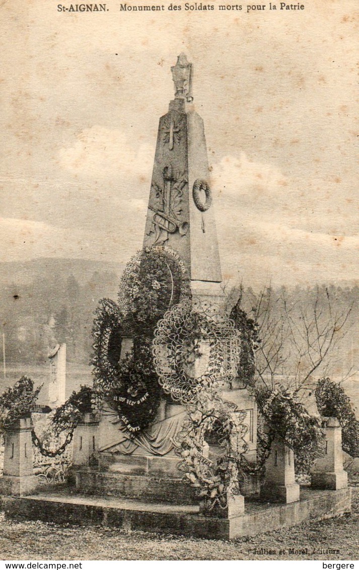 52. CPA. SAINT AIGNAN.  Monument Des Soldats Morts Pour La Patrie.  Couronne Du 109 éme Régiment D'infanterie. - Autres & Non Classés