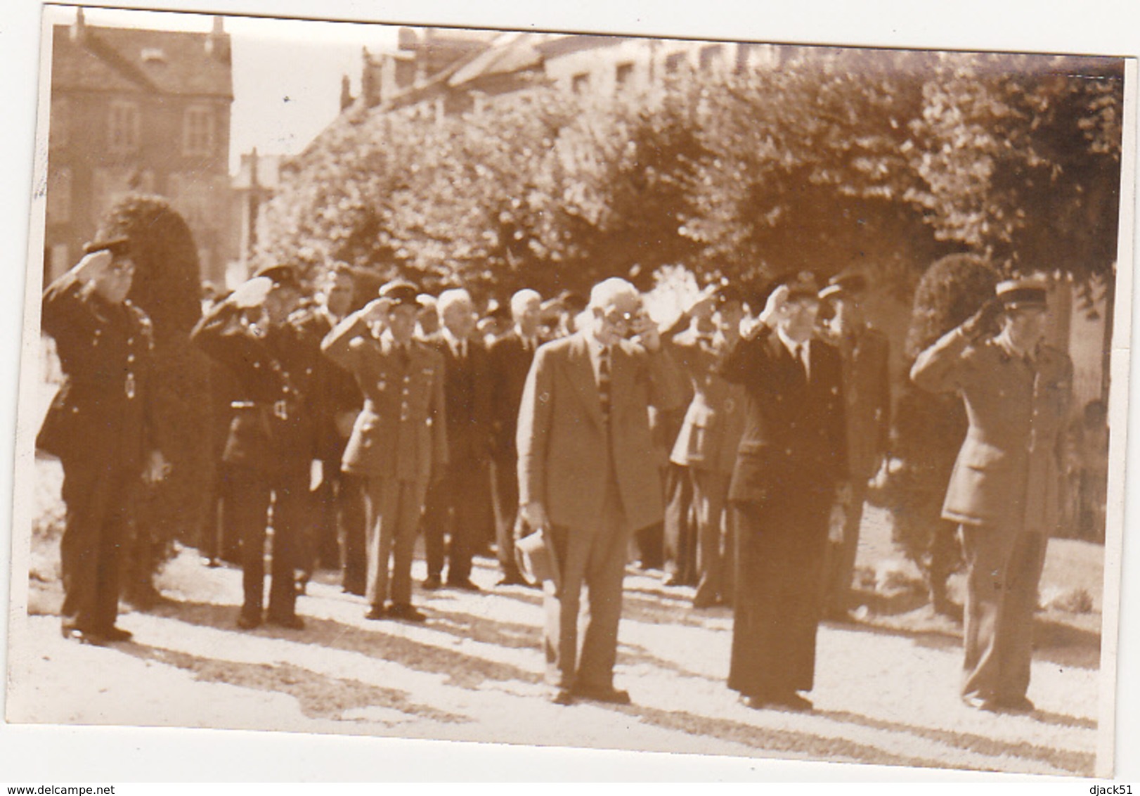 Ancienne Photo Sépia / Langres (52) / Anniversaire - Libération  / Fin Années 50 - Lieux