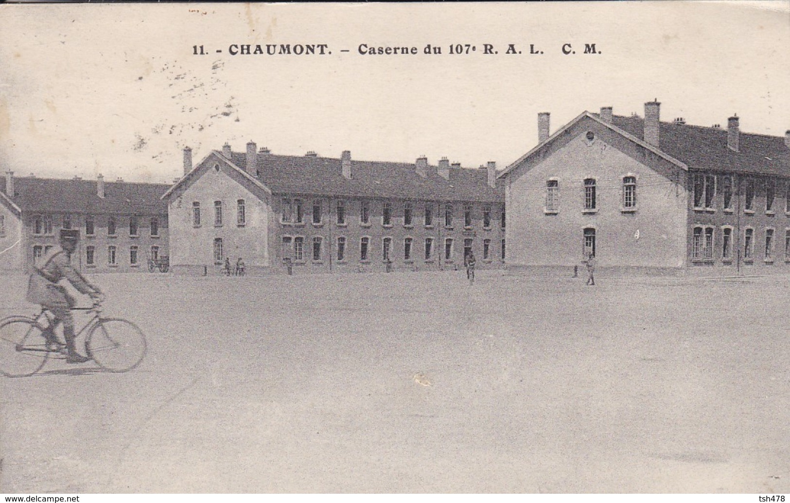 52----RARE---CHAUMONT---caserne Du 107e R. A. L.---voir 2 Scans - Chaumont