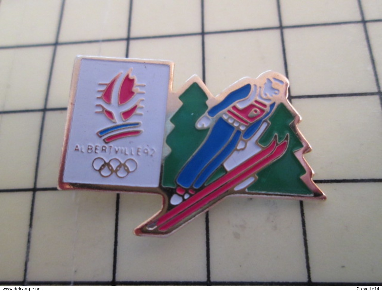 Pin916a Pin's Pins / Beau Et Rare / JEUX OLYMPIQUES : ALBERTVILLE 1992 SAUT A SKIS Par COJO - Olympic Games