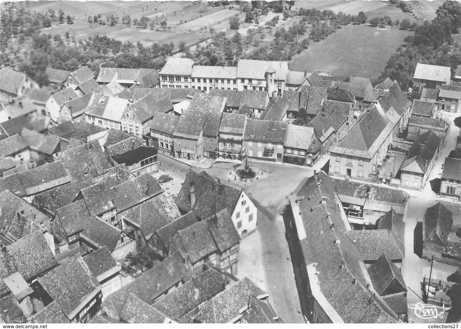 67-MARMOUTIER- VUE AERIENNE DU CENTRE DE LA VILLE LA MAIRIE LES ECOLES - Sonstige & Ohne Zuordnung