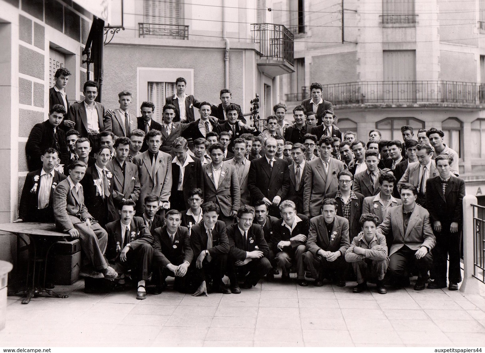 Gde Photo Originale Scolaire Raoul Ussel - Tél. 277 - Ecole De Garçons Vers 1950/60, Coiffure Banane & Costards - Personnes Identifiées