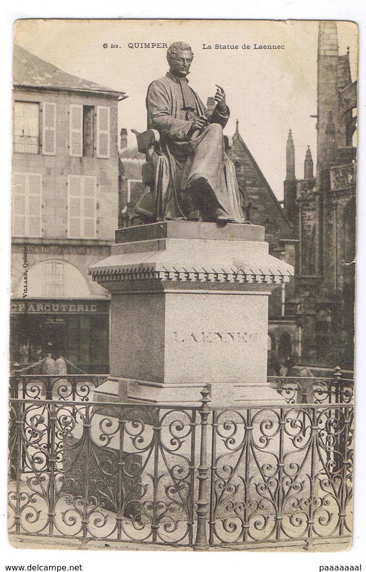 QUIMPER  LA STATUE DE LAENNEC - Quimper