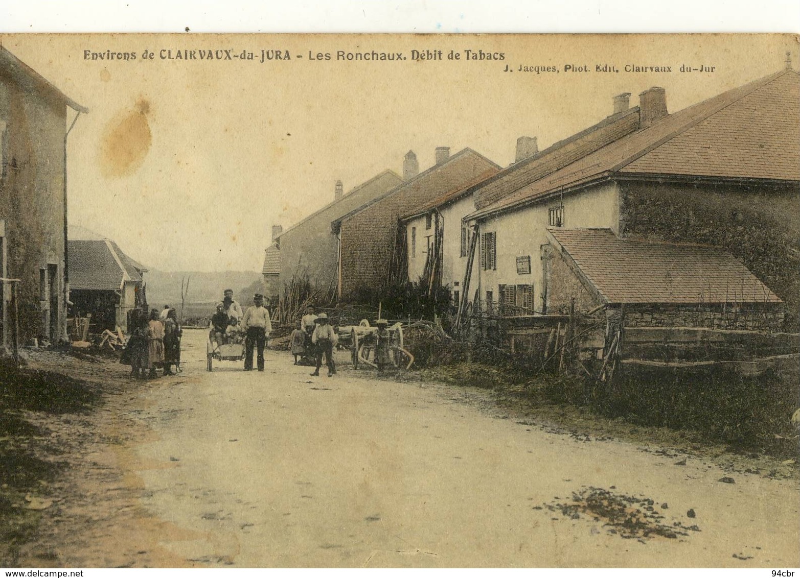 CPA (39) Environs De Claivaux Du Jura  LES RONCHAUX Debit De Tabacs  (b Bur) Tachée - Autres & Non Classés