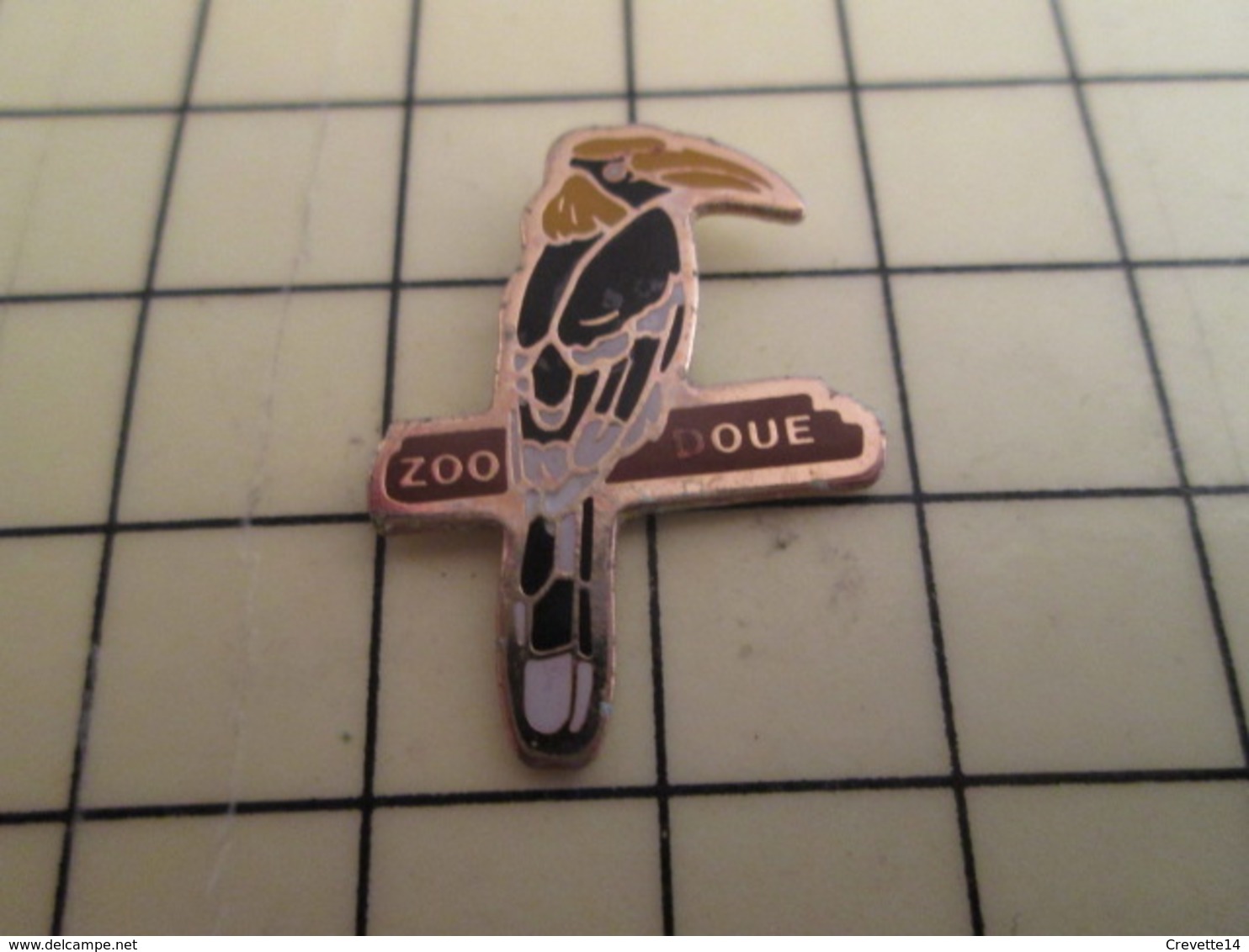 Pin1215c Pin's Pins / Beau Et Rare / ZOO DE DOUE OISEAU EXOTIQUE GENRE TOUCAN MAINATE - Animals