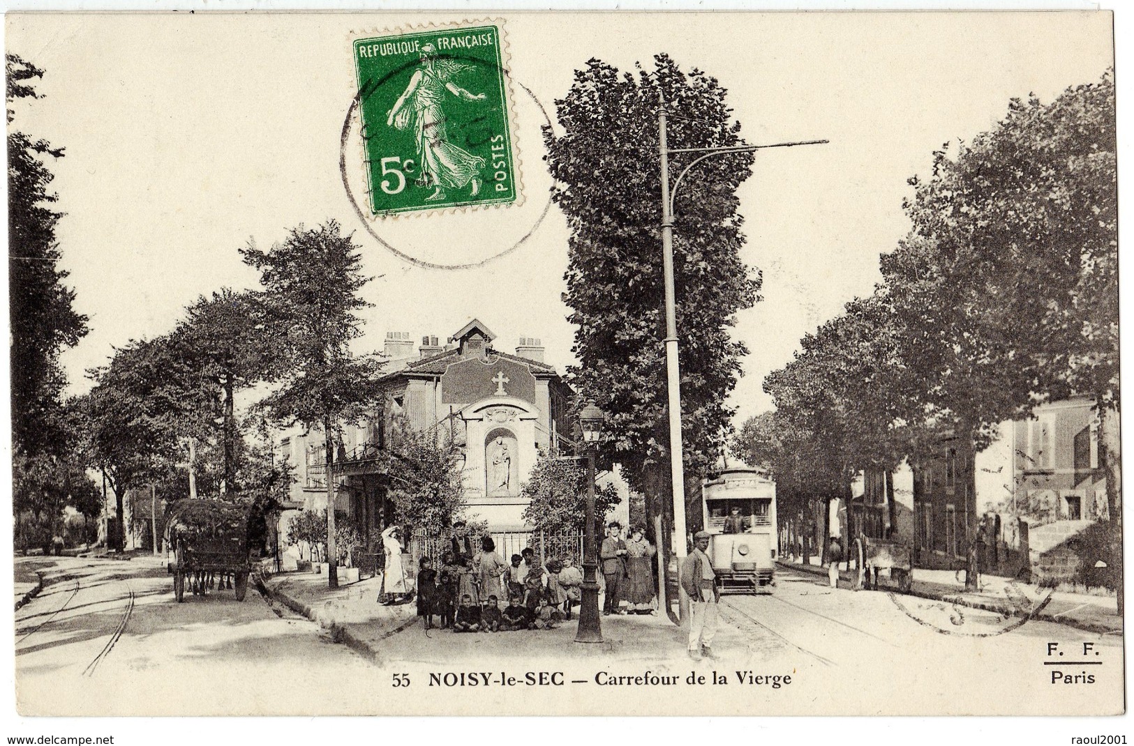 NOISY LE SEC - 93 - Carrefour De La Vierge - Tramway - Groupe D'enfants - Noisy Le Sec